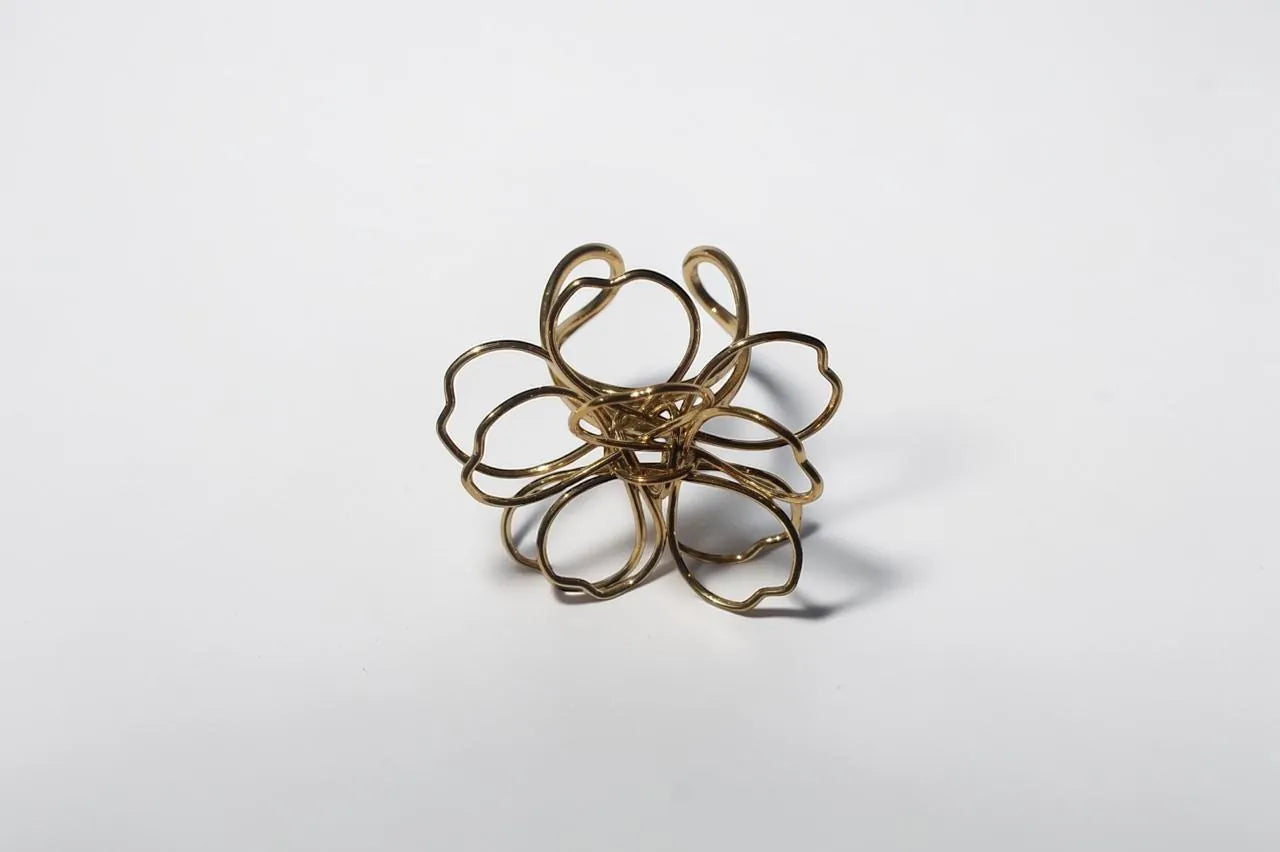 Anillos BLOOM OUTLINE en dorado de Soul&Gold