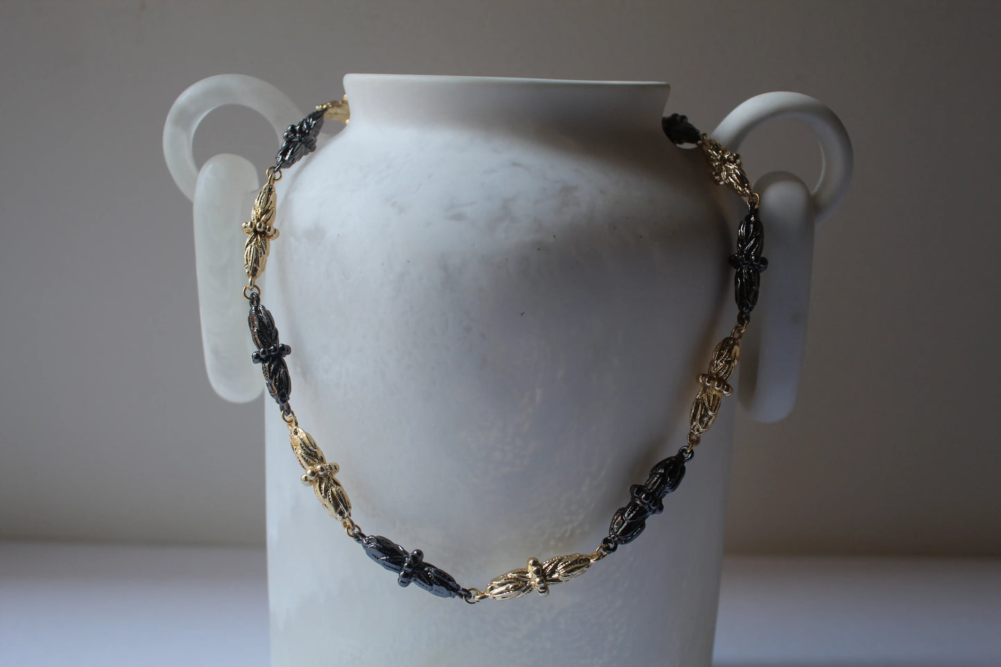 Collares MIXED STORY en dorado con negro de Soul&Gold